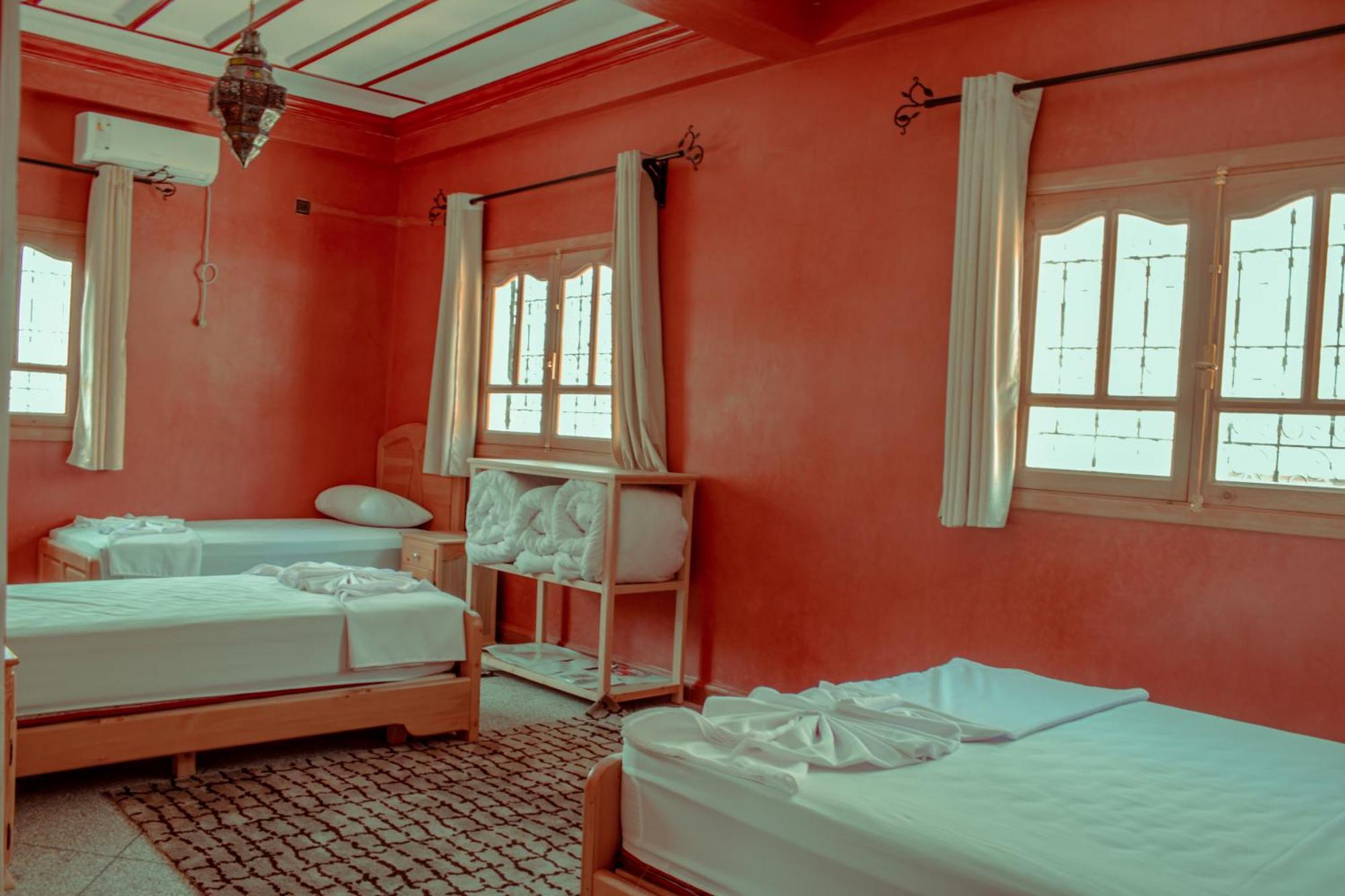 Aït Baha Riad Restaurant Marzouk מראה חיצוני תמונה