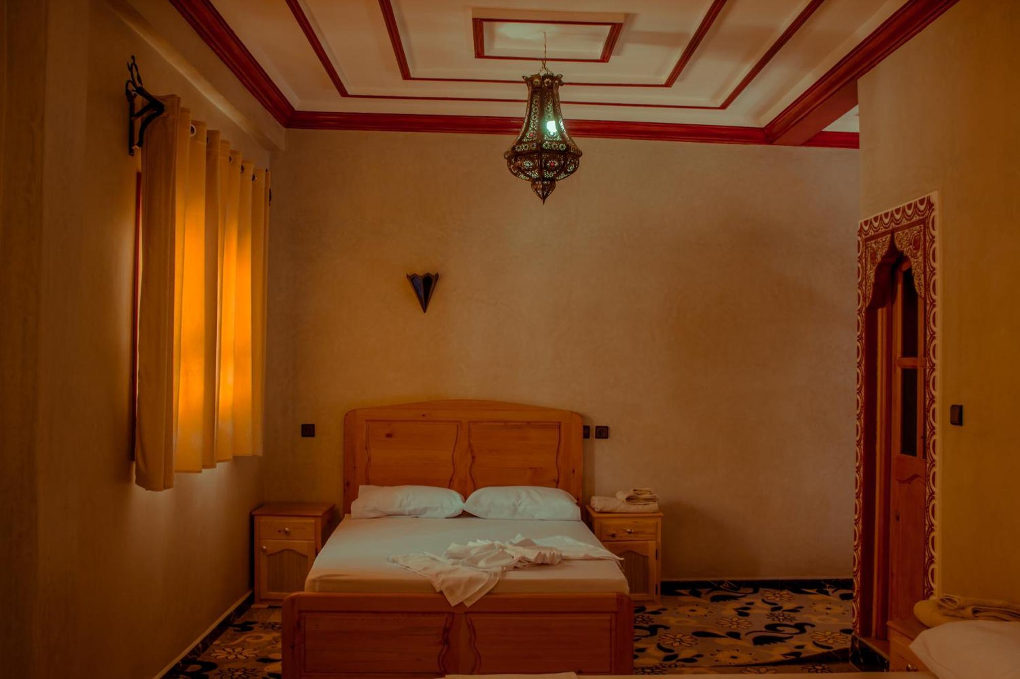 Aït Baha Riad Restaurant Marzouk מראה חיצוני תמונה