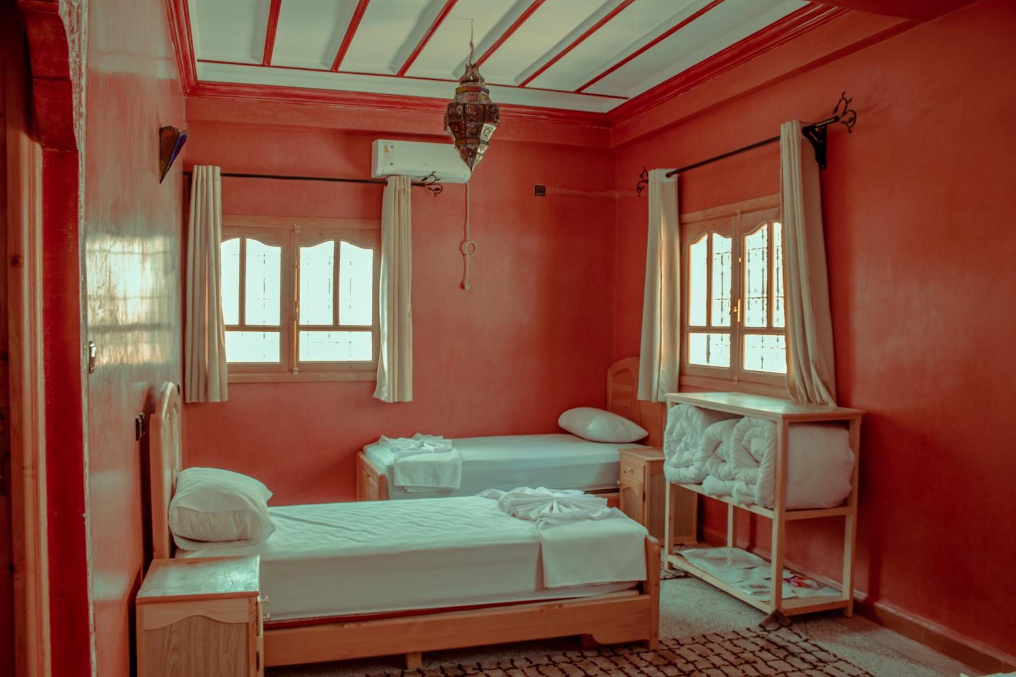 Aït Baha Riad Restaurant Marzouk מראה חיצוני תמונה